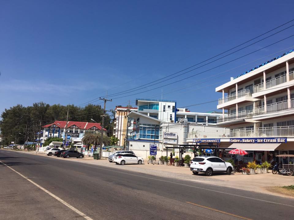 ขาย-grand-beach-condominium-หาดแหลมแม่พิมพ์-ระยอง-39-ตรม-เฟอร์ครบพร้อมอยู่-ระเบียงเห็นวิวทะเล-092365