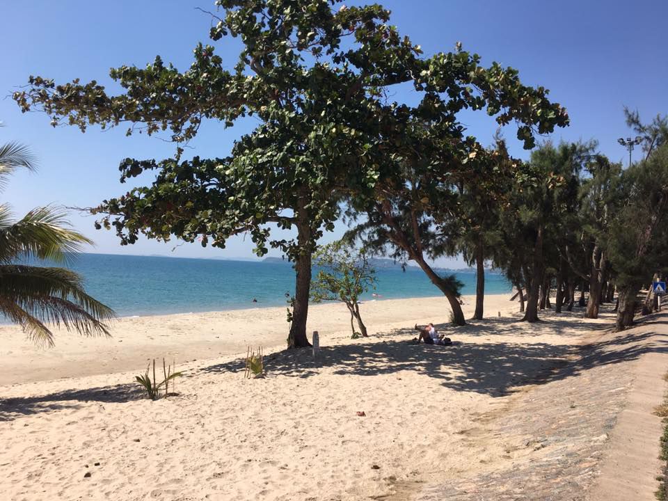 ขาย-grand-beach-condominium-หาดแหลมแม่พิมพ์-ระยอง-39-ตรม-เฟอร์ครบพร้อมอยู่-ระเบียงเห็นวิวทะเล-092365