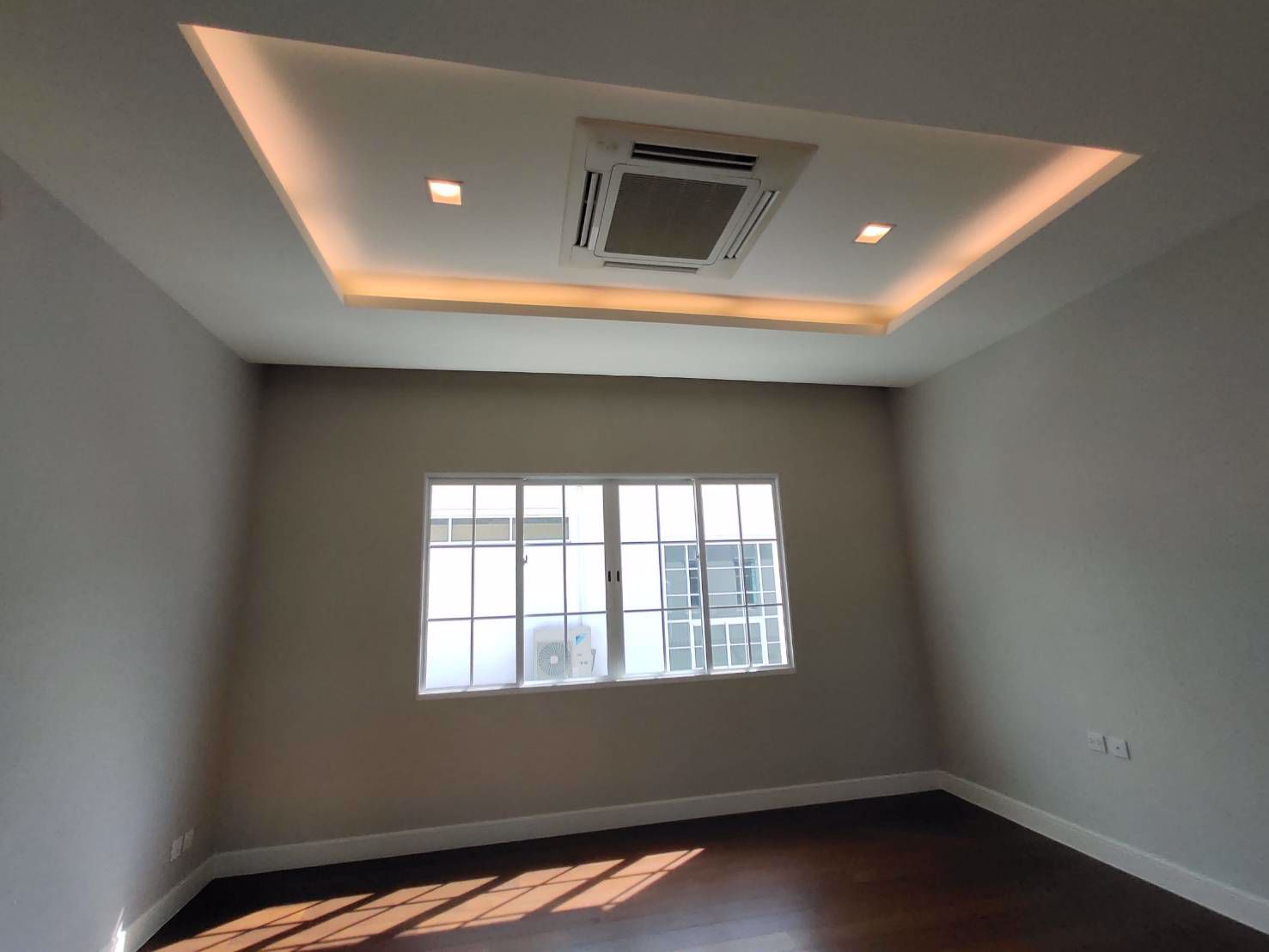 ขายบ้านเดี่ยวหรู-นาราสิริ-บางนา-4-ห้องนอน-5ห้องน้ำ-19090-ตารางวา-พื้นที่ใช้สอย-469-ตารางเมตร-ถนนบาง