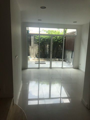 ขายทาวน์โฮม-4-ชั้น-หมู่บ้านอนันตรา-ทรอปิคอล-หัวหมาก-11-ขนาด-21-ตรวา-พื้นที่ใช้สอย-200-ตรม-3-ห้องนอ