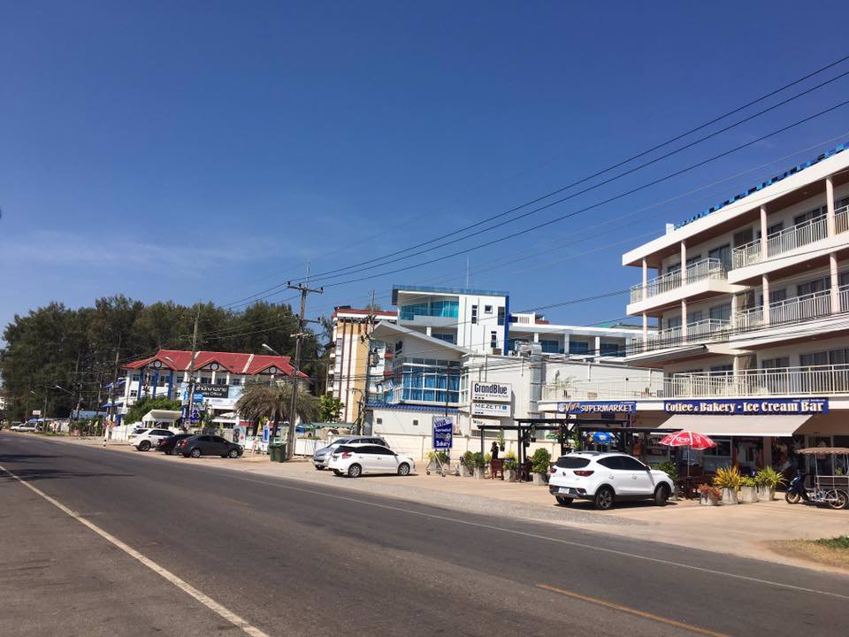 ขาย-grand-beach-condominium-หาดแหลมแม่พิมพ์-ระยอง-39-ตรม-เฟอร์ครบพร้อมอยู่-ระเบียงเห็นวิวทะเล-092365