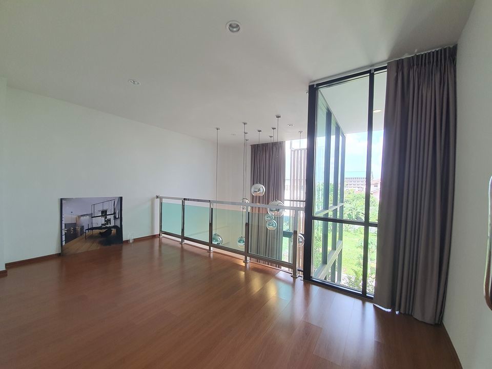 ขายบ้าน-townhome-3-ชั้นครึ่ง-nivass-ladprao-71-นิวาสส์-ลาดพร้าว-71-45-ตารางวา-330-ตรม-3-นอน-4-น