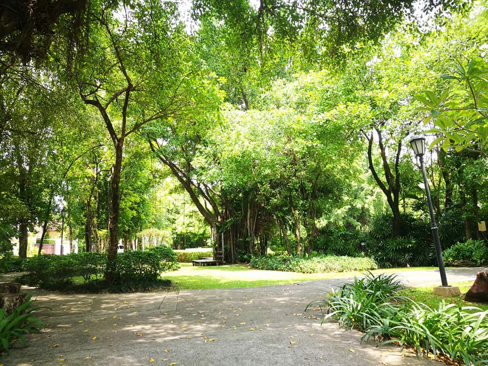 ขายบ้าน-หมู่บ้านลัดดารมย์-เอกมัย-รามอินทรา-เนื้อที่-78-ตารางวา-มี-4-ห้องนอน-4-ห้องน้ำ-1-ห้องรับแขก-1