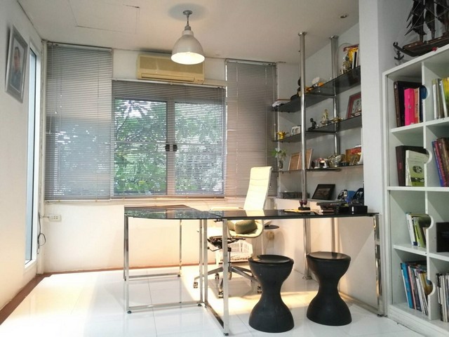 ขายบ้าน-หมู่บ้านวังทองเฮาส์-ซ-นวมินทร์-57-เนื้อที่-75-ตารางวา-3-ห้องนอน-5-ห้องน้ำ-สำนักงาน-พื้นที่