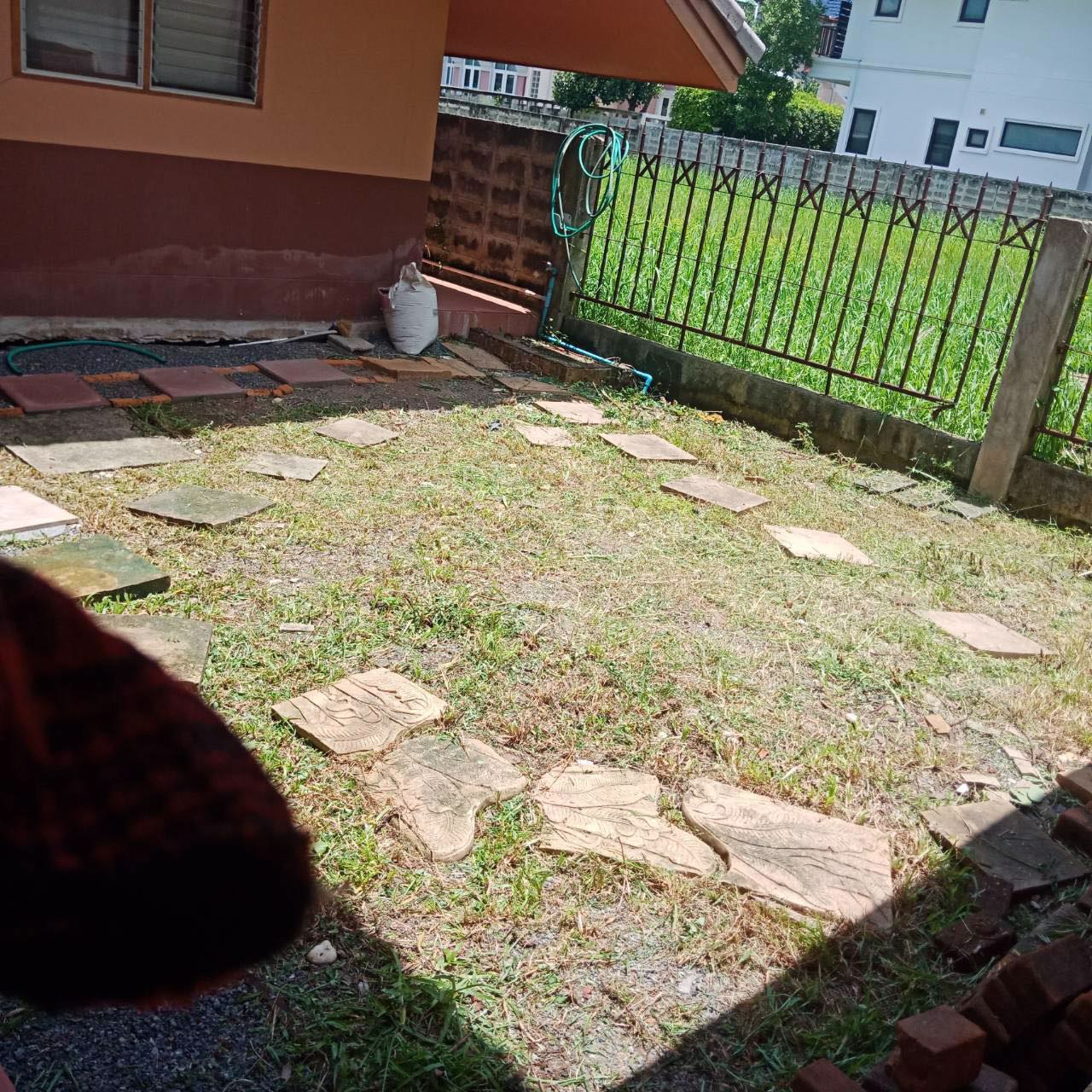 ขายบ้านเดี่ยว-หมู่บ้านปัญญาอินทรา-พี-6-เนื้อที่-200-ตารางวา-พื้นที่ใช้สอย-523-ตารางเมตร-2-ห้องนอน-2