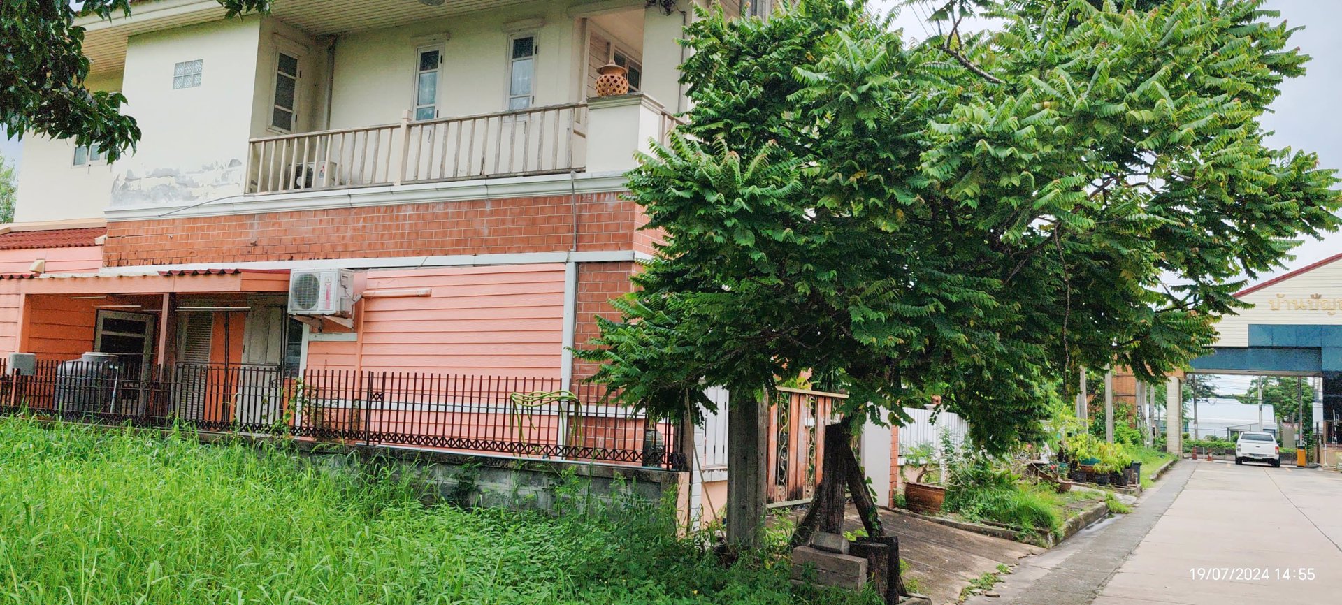 ขายบ้านเดี่ยว97ตรวด้านหน้าโครงการ-ห่าง-รปภ24เมตร-เท่านั้น-มีทะเลสาบใหญ่มาก