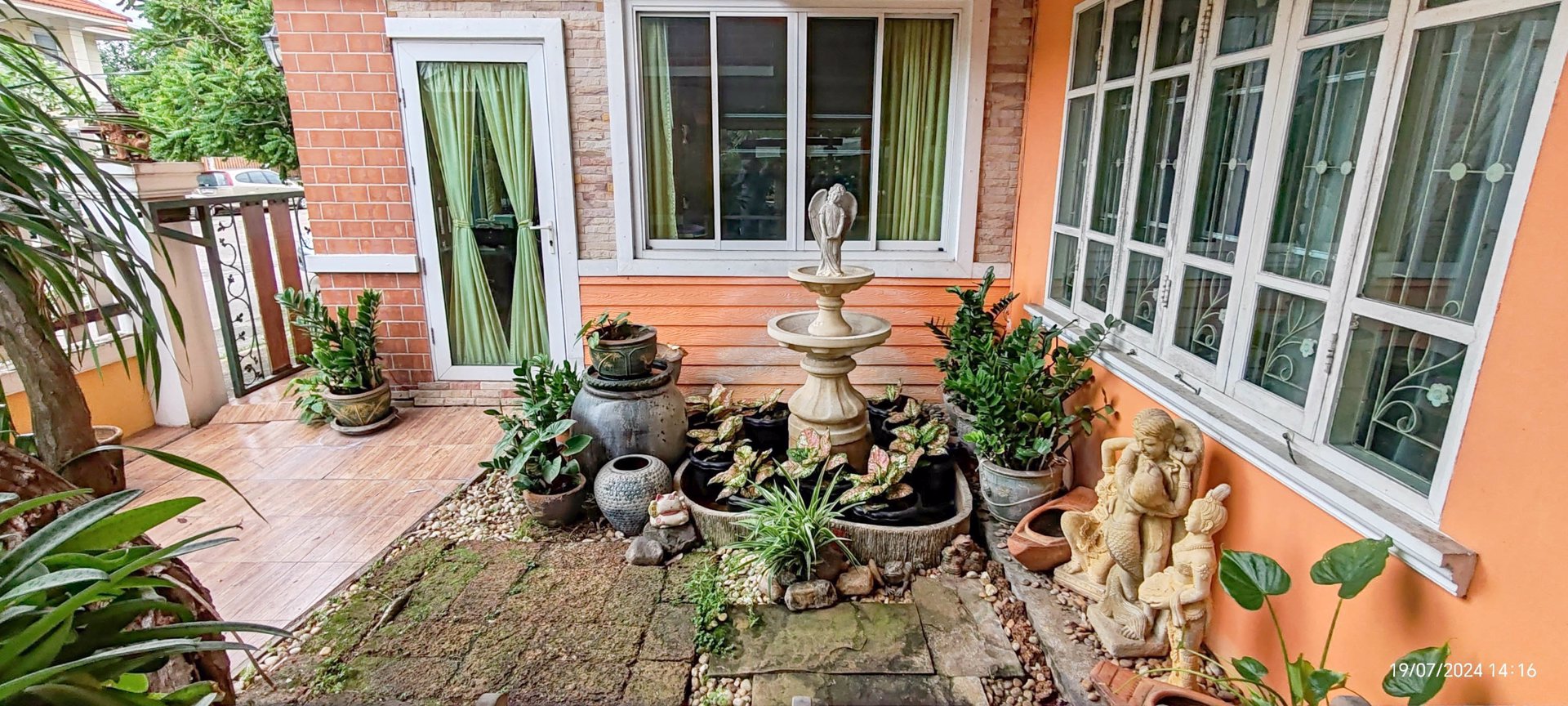 ขายบ้านเดี่ยว97ตรวด้านหน้าโครงการ-ห่าง-รปภ24เมตร-เท่านั้น-มีทะเลสาบใหญ่มาก