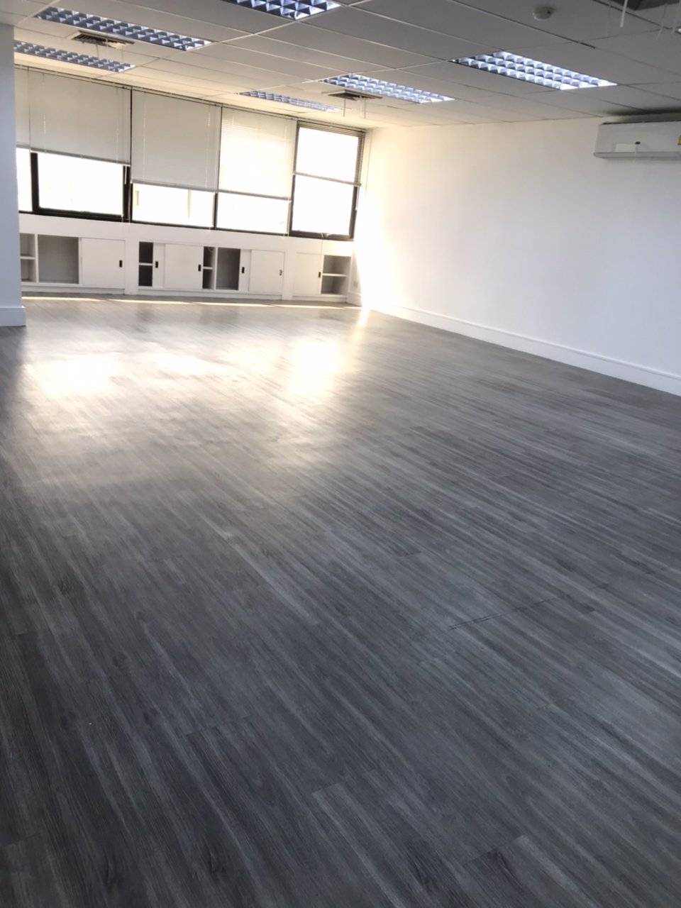 อาคารสำนักงานให้เช่าอมรพันธุ์-1-ซอยรัชดาภิเษก-7-ชั้น-7-