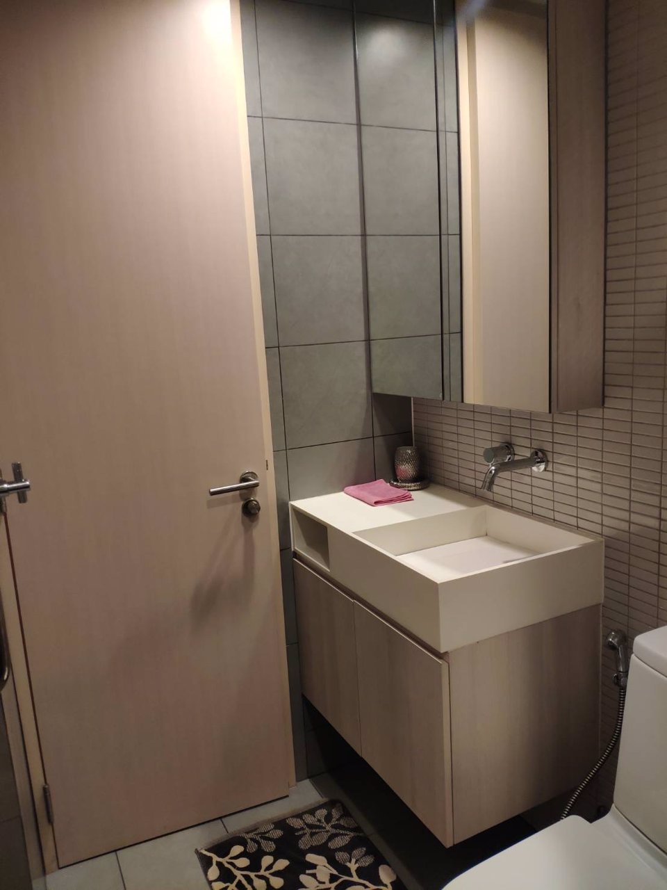 ให้เช่าคอนโด-1-ห้องนอน-มีระเบียง-วิวดี-ไม่มีตึกบัง-สภาพห้องดีมาก-เจ้าของอยู่เองไม่ถึงปี