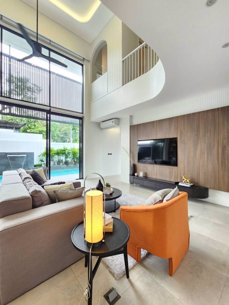 บ้านหรูหราทันสมัย-สร้างเสร็จใหม่-ใจกลางเมืองเชียงใหม่