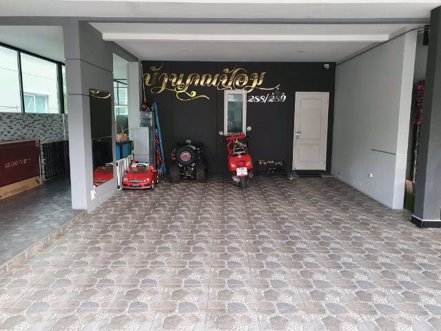 ให้เช่าบ้านเดี่ยว-โครงการ-the-centro-วัชรพล-6-ห้องนอน-3-ห้องน้ำ-ใกล้สวนบรรยากาศดี-ร่มรื่น-ติดสวน