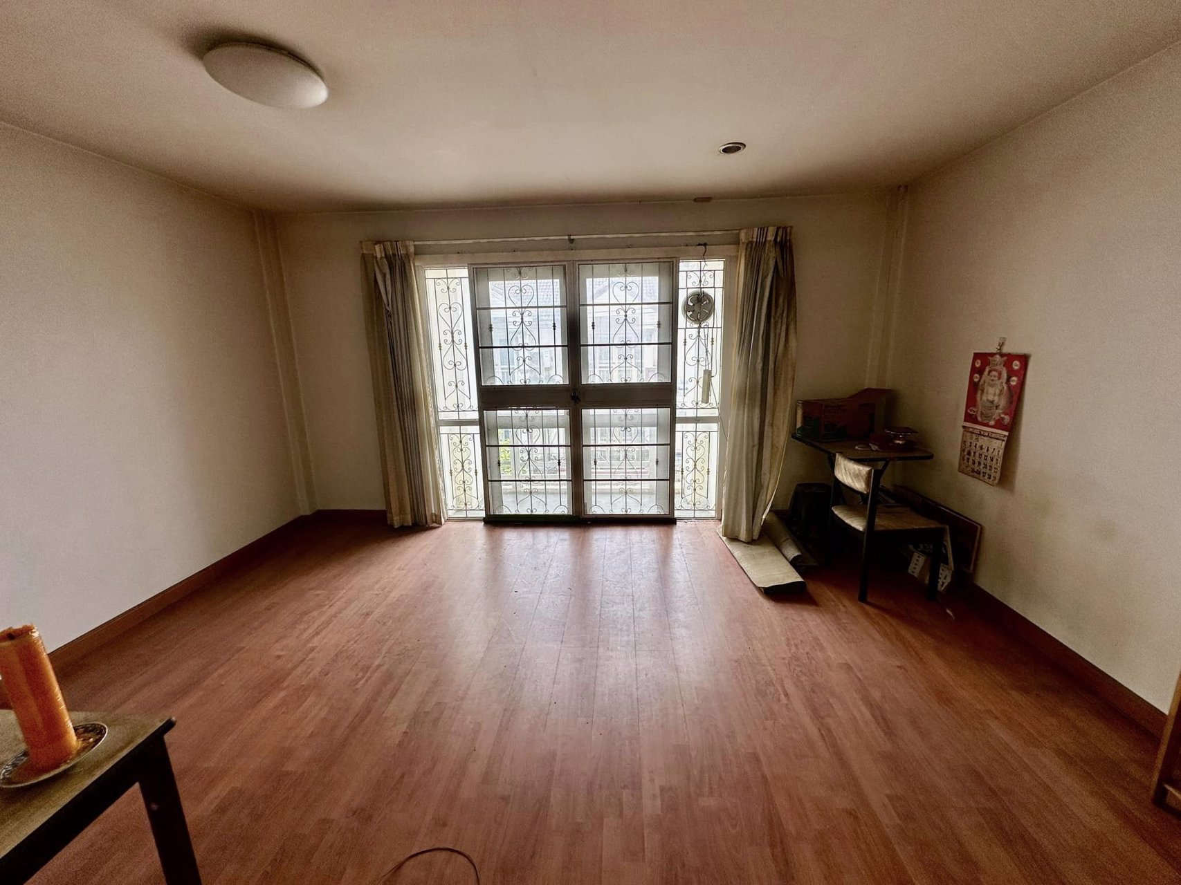 ขายด่วน-ทาวน์โฮม-3-ชั้น-หมู่บ้านกาญจนาลักษณ์4-ซอยวัดพระเงิน