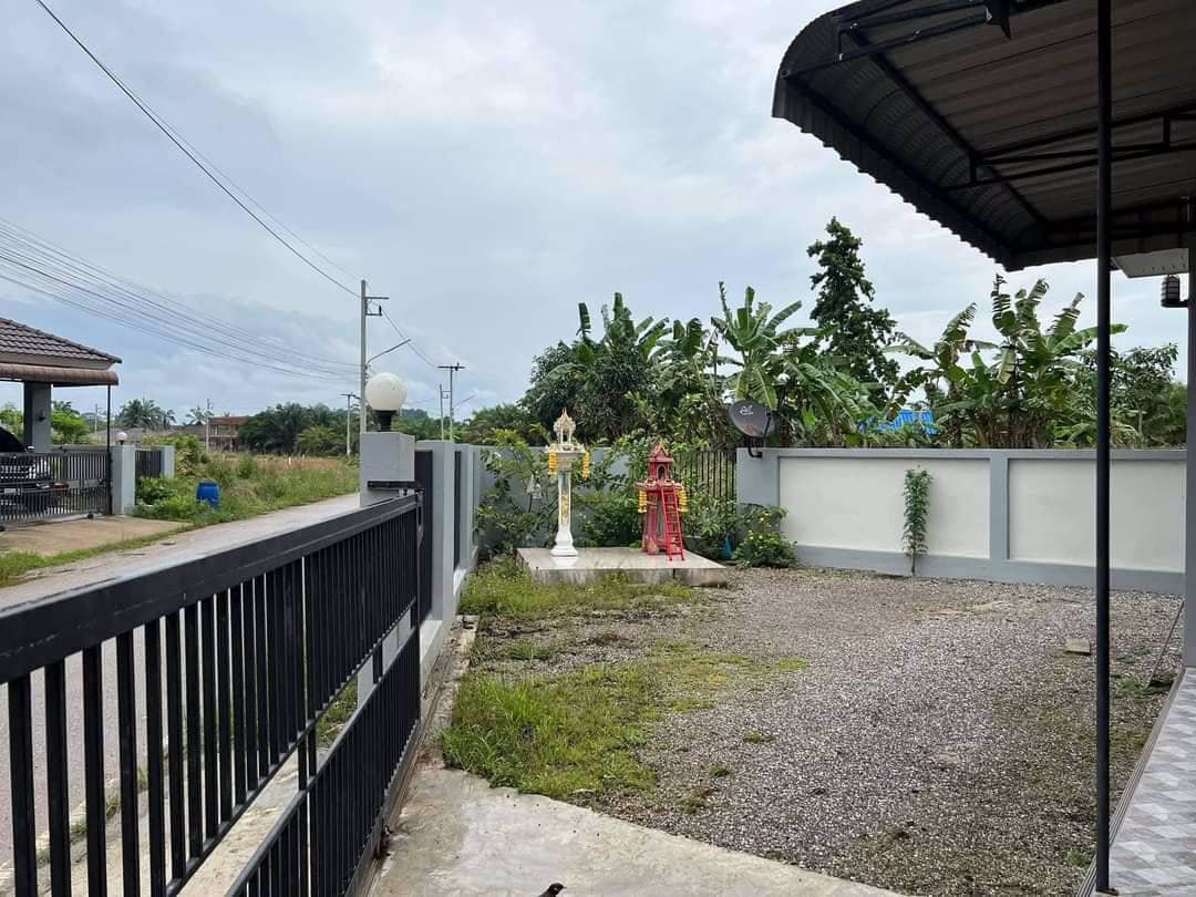 ขายด่วน-หมู่บ้าน-ปภาดา-เอสเตท-บางสวรรค์-สุราษฎร์ธานี-ขายถูกกว่าโครงการ-พื้นที่มากสุดในโครงการ