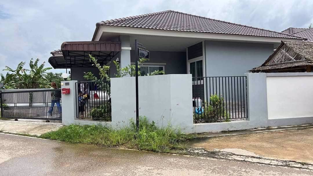 ขายด่วน-หมู่บ้าน-ปภาดา-เอสเตท-บางสวรรค์-สุราษฎร์ธานี-ขายถูกกว่าโครงการ-พื้นที่มากสุดในโครงการ