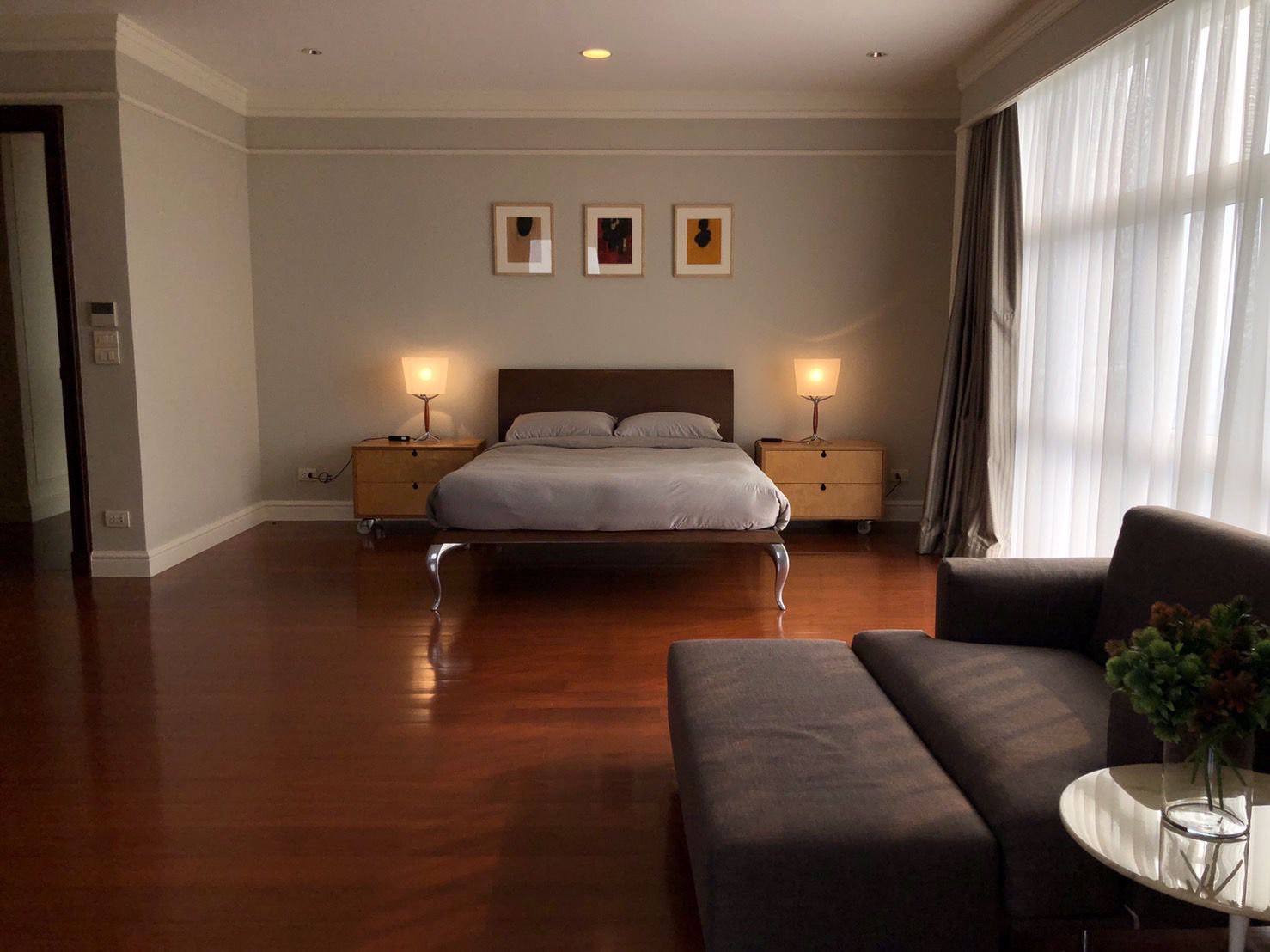 ขาย-เช่า-las-colinas-ลาส-โคลินาส-700-ตรม-ติด-mrt-สุขุมวิท