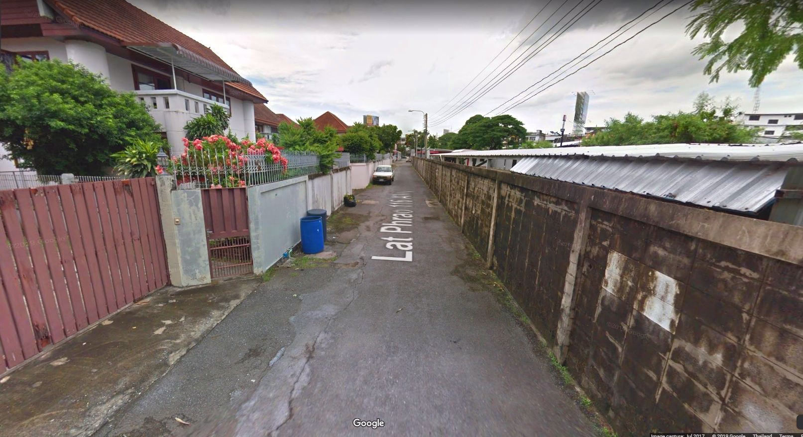 ขายบ้านพร้อมที่ดิน-598-ตารางวา-ลาดพร้าว-116-หลังแม็คโดนัล