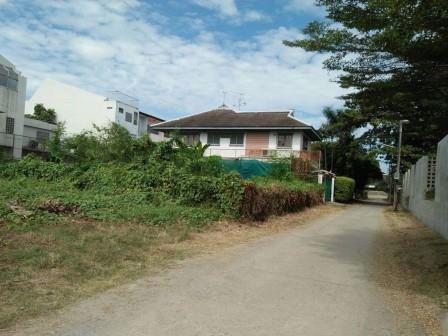 ขายที่ดินแปลงสวย-ถมสูงมาก-101-ตรว-ซอยเสนานิคม-พหลโยธิน-32-