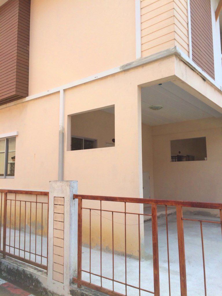 ขายทาวน์เฮ้าส์-มกานดาพาร์ค-เดอะเฟิร์สโฮม-พระราม-2-กม-18-สมุทรสาคร