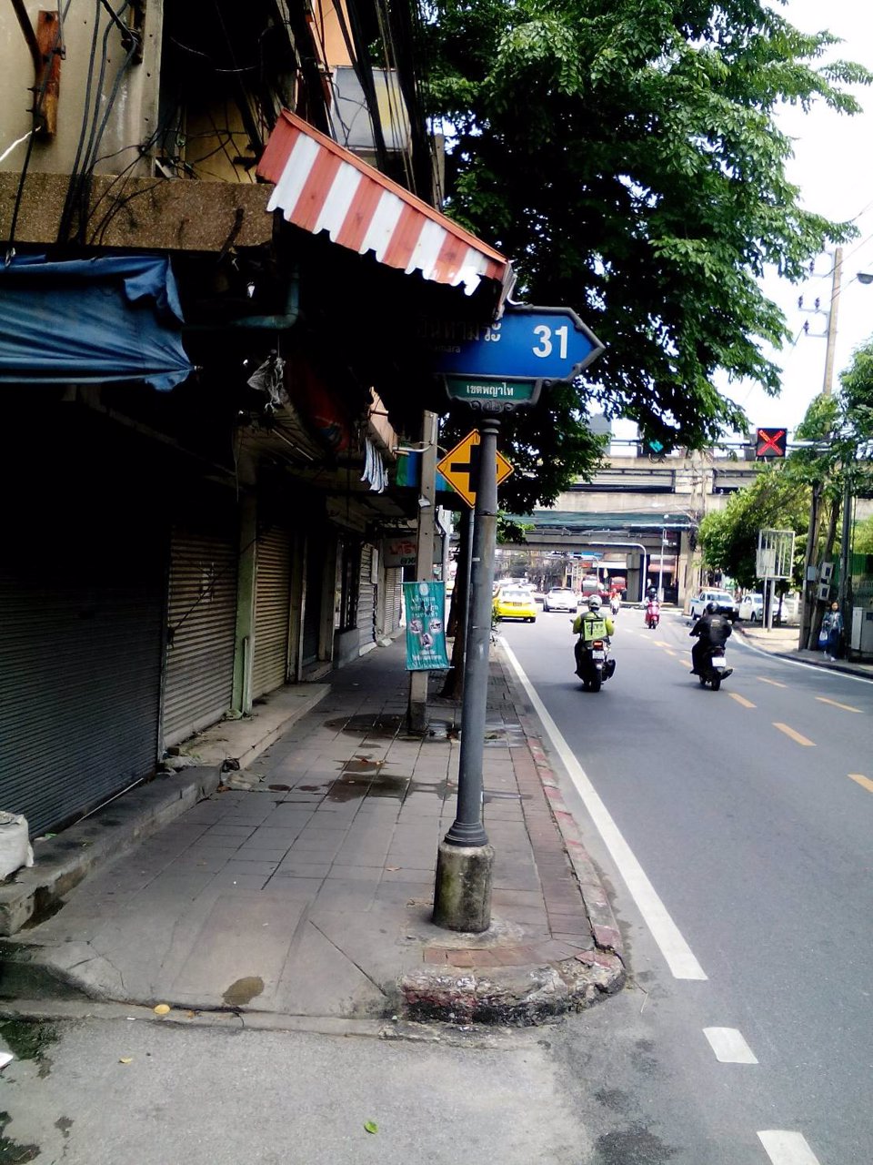 ขายที่ดิน-6-1-33-ไร่-ติดถนน-2-ด้าน-ถนนสุทธิสาร-ถนนวิภาวดีรังสิต