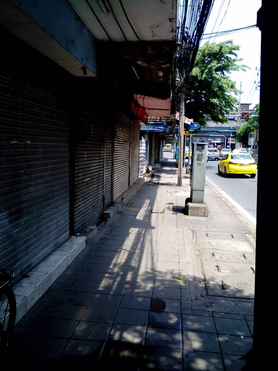 ขายที่ดิน-6-1-33-ไร่-ติดถนน-2-ด้าน-ถนนสุทธิสาร-ถนนวิภาวดีรังสิต