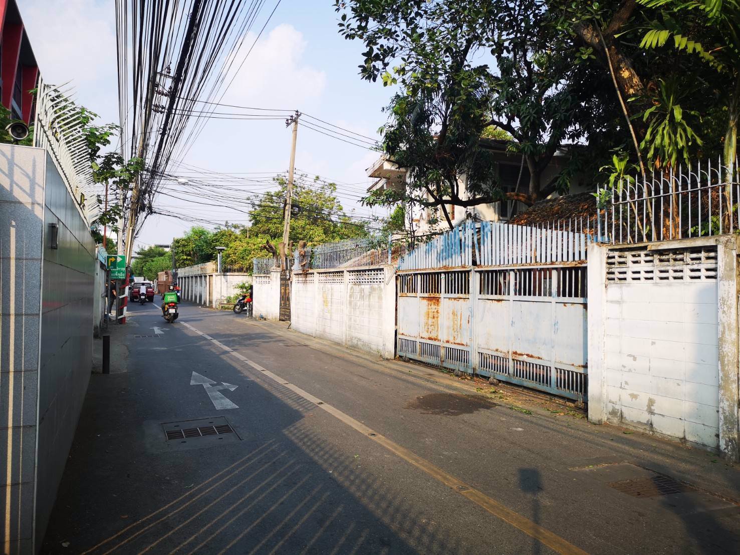 ที่ดินพร้อมบ้าน-148-ตรว-เอกมัย-22-ซนวลน้อย-ห่างสถานเอกอัครราชทูต-มองโกเลีย-100-ม