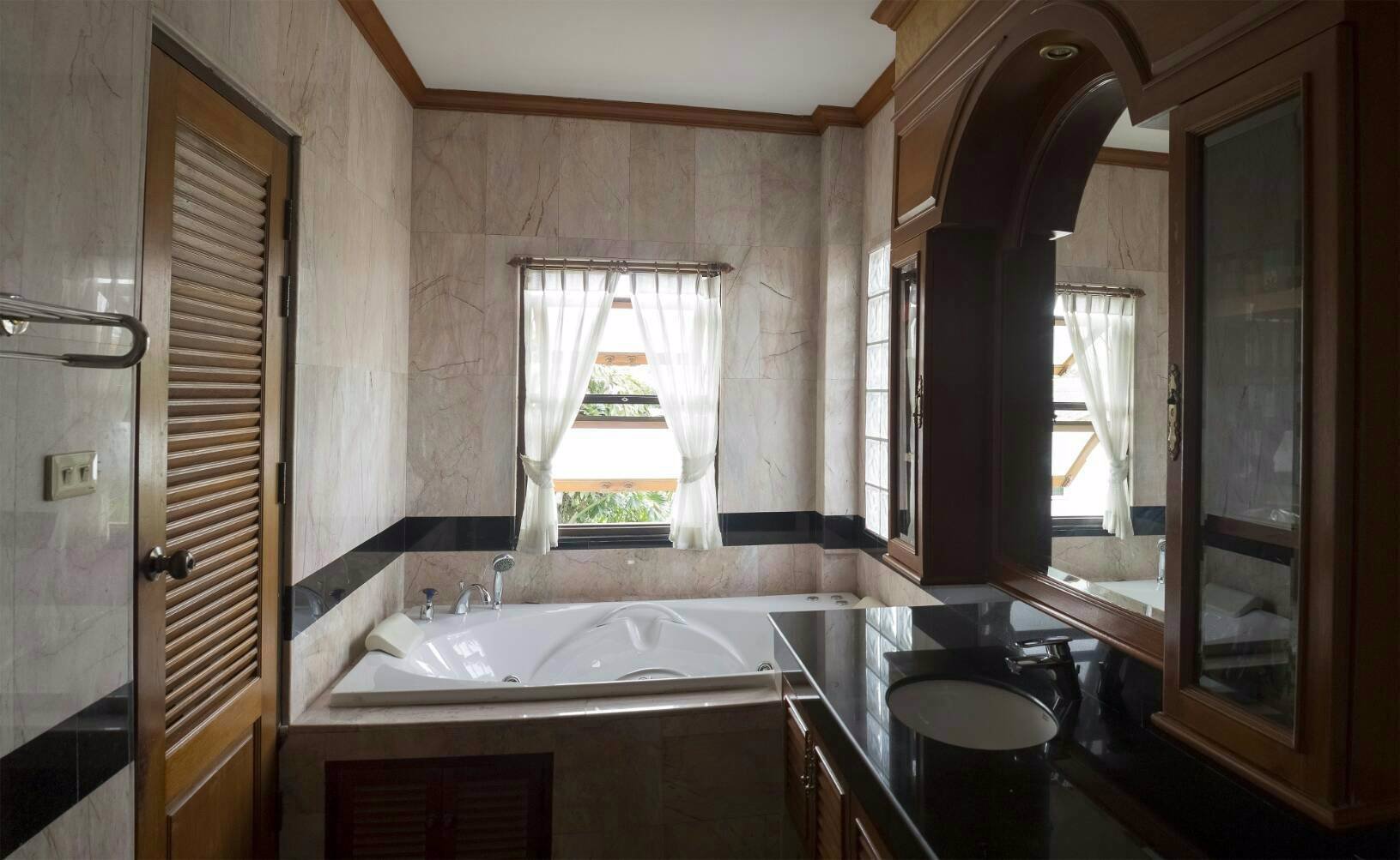 ขายถูกคฤหาสน์-ย่านสำโรง-เนื้อที่ดิน-92-ตรว-ใกล้อิมพีเรียลสำโรง-bts-สำโรง-bts-แบริ่ง