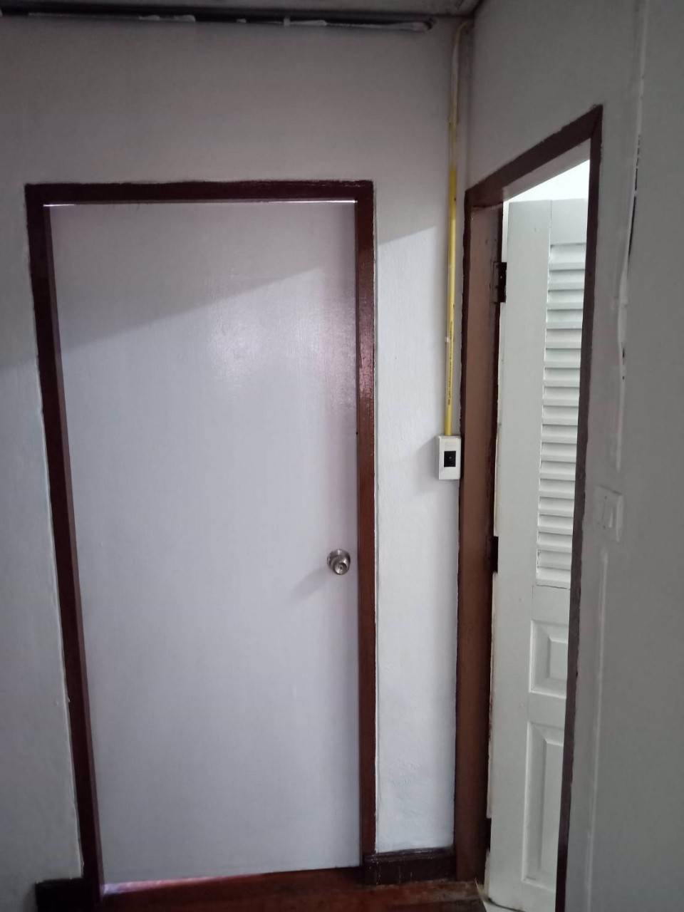 ให้เช่าทาวน์เฮาส์-หมู่บ้านเสนาวิลล่า