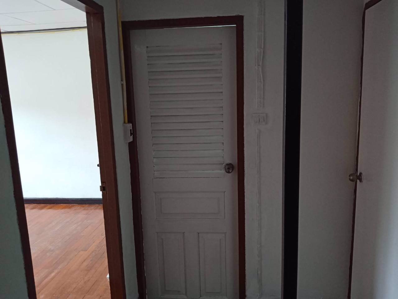 ให้เช่าทาวน์เฮาส์-หมู่บ้านเสนาวิลล่า