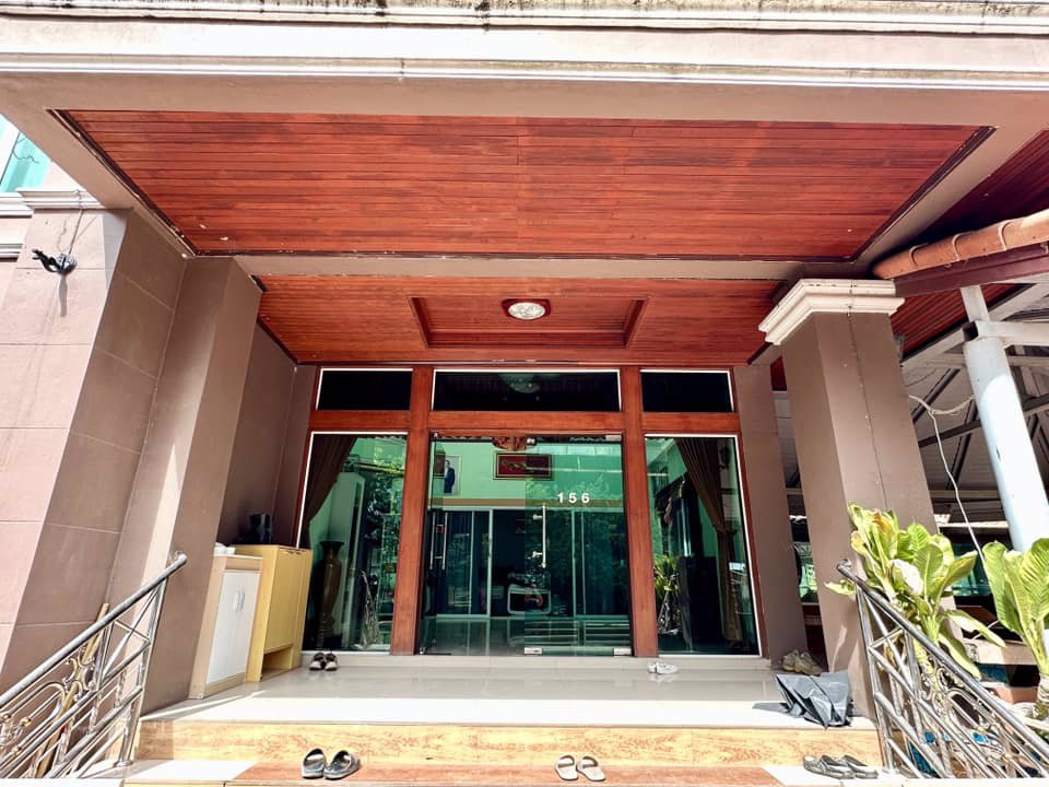 ขายด่วน-ตึก-4-ชั้น-พร้อมโกดัง-บางปะอิน-อยุธยา