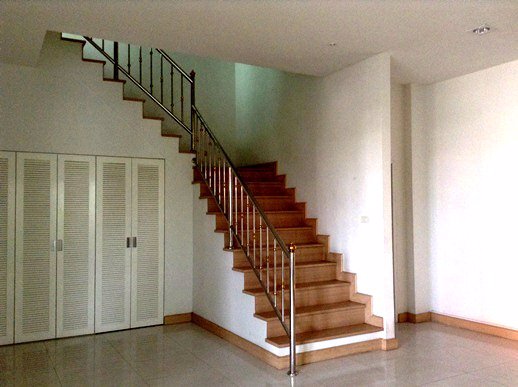 ให้เช่าบ้าน-หรือขาย-บ้านแฝด-4-ชั้น-ซอยลาดพร้าววังหิน-76-ใกล้แยกวังหิน-ให้เช่า-4-หมื่น