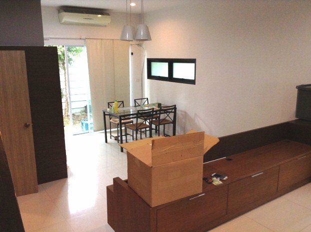 ขายหรือให้เช่าทาวน์โฮม-ไพรเวท-เนอวานา-ไลฟ์-private-nirvana-life-ซอยโยธินพัฒนา3