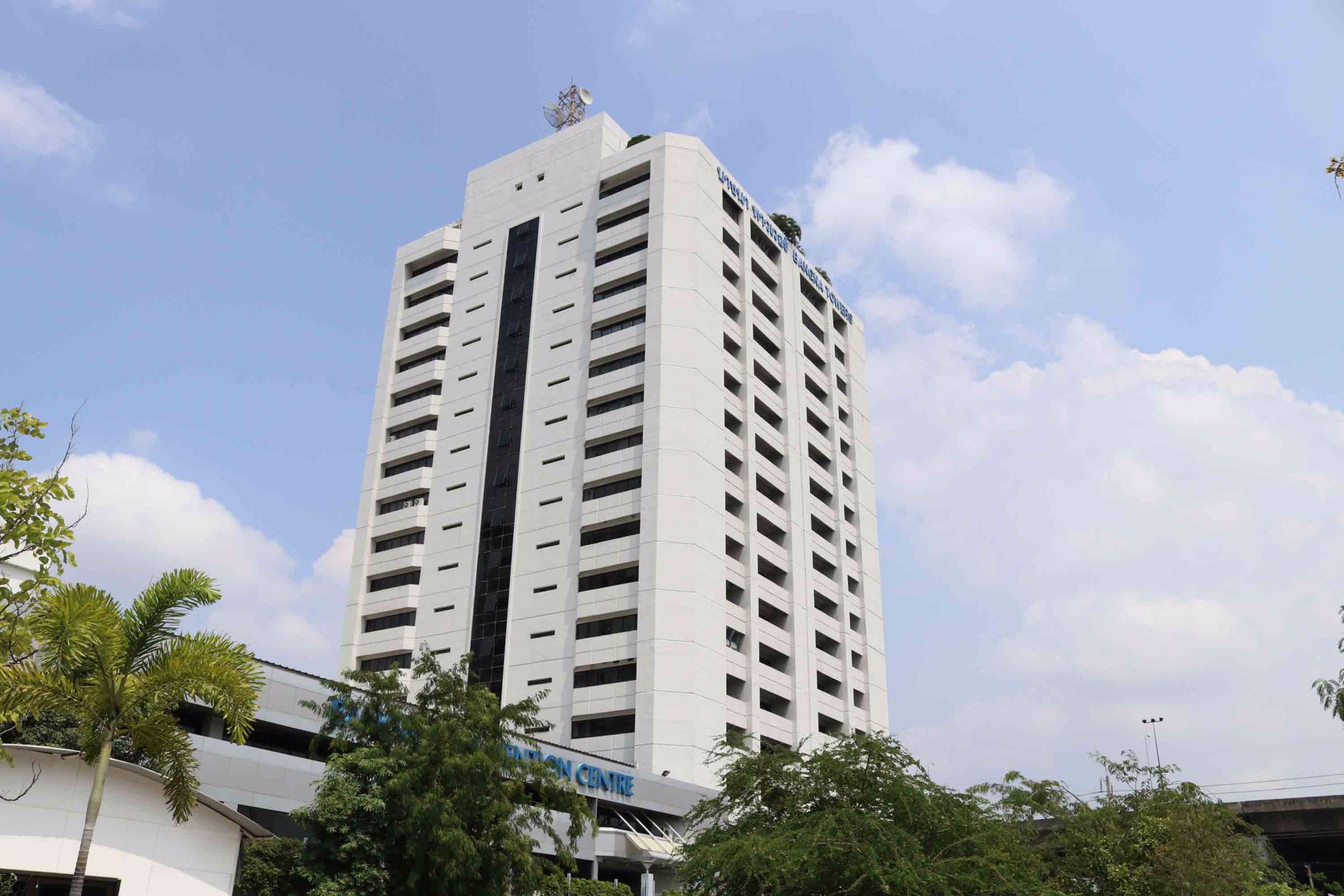 ให้เช่าพื้นที่สำนักงาน-อาคารบางนาทาวเวอร์-ทำเลดี-ติดถนนบางนา