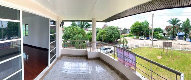 ขาย-บ้านเดี่ยว-ศุภาลัย-เลค-2-คุ้มเกล้า-มีนบุรี-หลังมุม-ใกล้ทางเข้าหมู่บ้าน