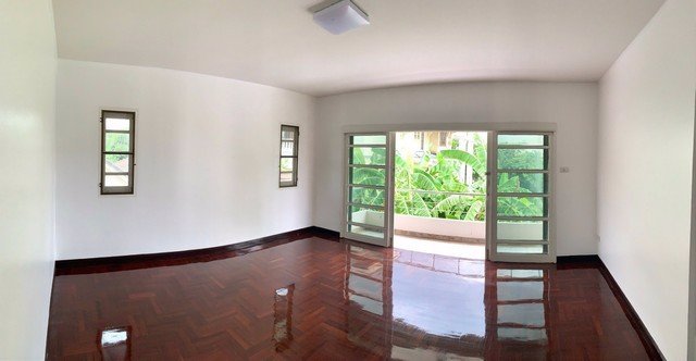 ขาย-บ้านเดี่ยว-ศุภาลัย-เลค-2-คุ้มเกล้า-มีนบุรี-หลังมุม-ใกล้ทางเข้าหมู่บ้าน