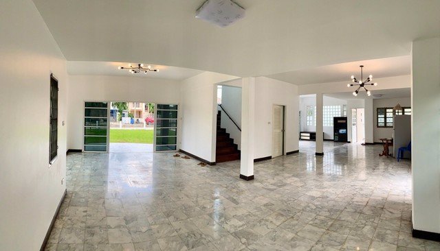 ขาย-บ้านเดี่ยว-ศุภาลัย-เลค-2-คุ้มเกล้า-มีนบุรี-หลังมุม-ใกล้ทางเข้าหมู่บ้าน