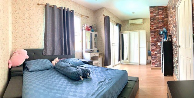 ขาย-ทาวน์โฮม-โกลเด้น-ทาวน์-2-อ่อนนุช-พัฒนาการ-หลังมุม-ใกล้แอร์พอร์ตลิ้งค์ทับช้าง