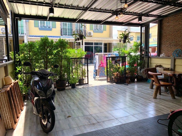 ขาย-ทาวน์โฮม-โกลเด้น-ทาวน์-2-อ่อนนุช-พัฒนาการ-ใกล้แอร์พอร์ตลิงค์ทับช้าง