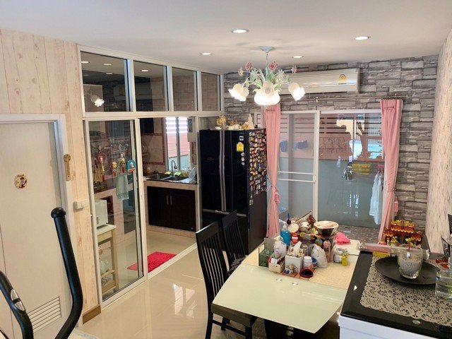 ขาย-ทาวน์โฮม-3-ชั้น-วิลเลต-ซิตี้-พัฒนาการ-38-สภาพดี-ราคาถูก-ต่ำกว่าราคาประเมิน