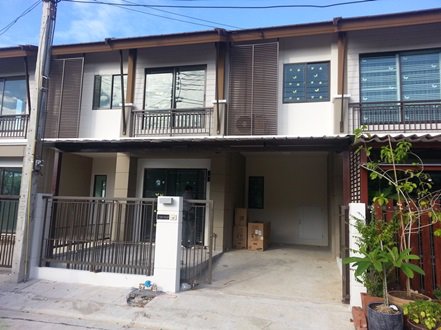 บ้านให้เช่า-ใกล้รถไฟฟ้า-พัฒนาการ38-อ่อนนุช39-ศรีนครินทร์24-ทาวน์เฮ้าส์-ราคาถูกสุด-ในโครงการ-ทำเลดี