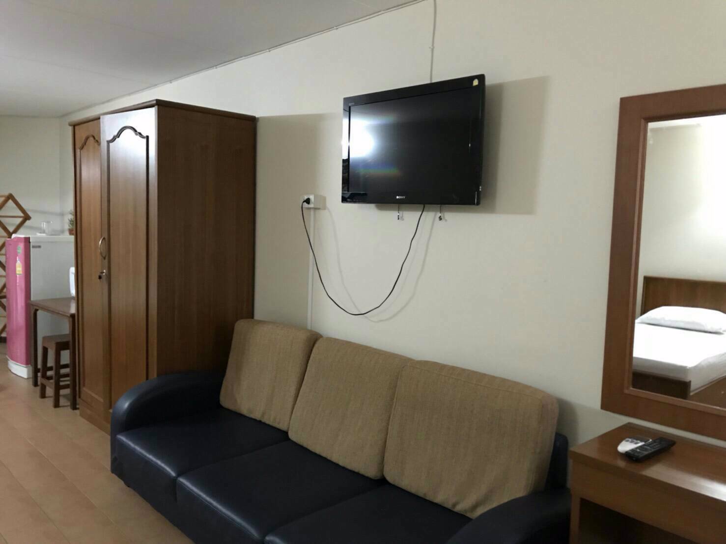 บริการห้องพักรายวัน-รายเดือน-บ้านคุณรักษ์-เมืองทองธานี-อิมแพคt5