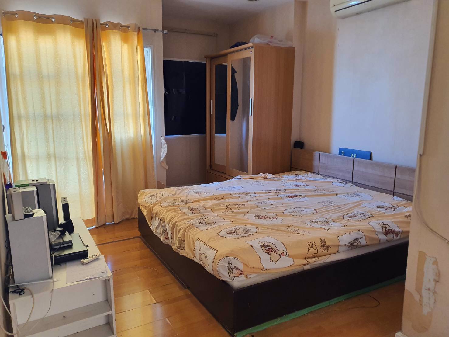 ขายด่วน-คอนโดราคาพิเศษ-ห่างรถใต้ดินเพียง-1-กิโลเมตร