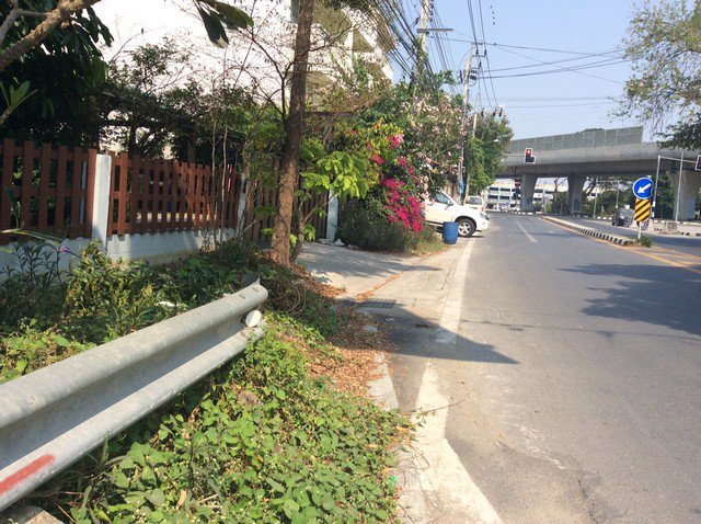 ขายบ้าน-3-ชั้น-พร้อมที่ดิน-160-ตรวา-ติดถนนบางศรีเมือง-นนทบุรี-ใกล้ถนนราชพฤกษ์เพียง-100-เมตร