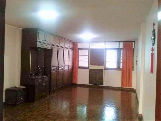 ขายอาคารพานิชย์-35-ชั้น-4คูหา-เนื้อที่-120-ตรวา-ซอยศรีเพชรการเคหะ11-หลังโลตัสศรีนครินทร์