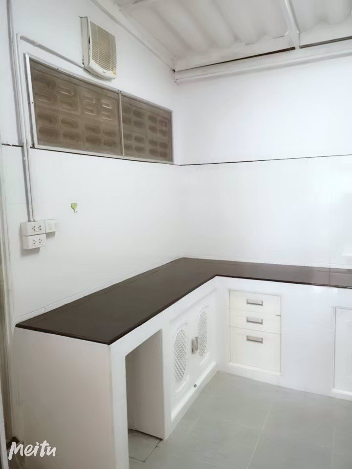 ขายทาวน์เฮ้าส์-2-ชั้น-พื้นที่-18-ตรว-2นอน-2น้ำ-เจ้าของขายเอง-