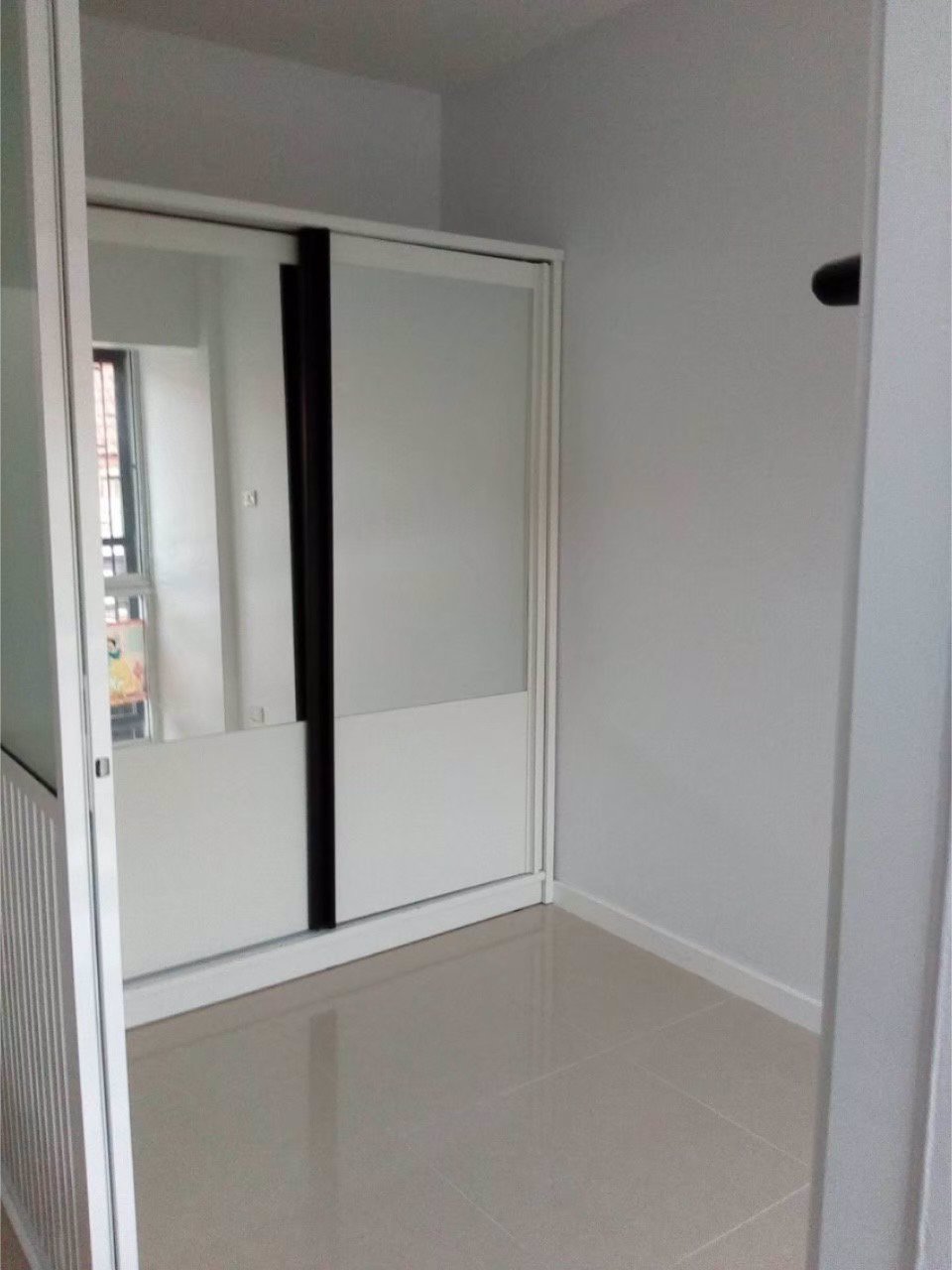 ขายทาวน์เฮ้าส์-2-ชั้น-พื้นที่-18-ตรว-2นอน-2น้ำ-เจ้าของขายเอง-