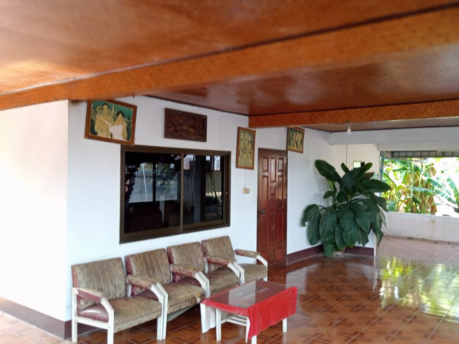 ขายบ้านพร้อมที่ดิน