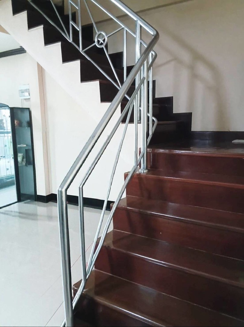 ขายด่วน-ทาวน์เฮ้าส์-2-ชั้น-พร้อมอยู่-โครงการ-มรุ่งกิจ-วิลล่า11-ร่มเกล้า-ราคาพิเศษ