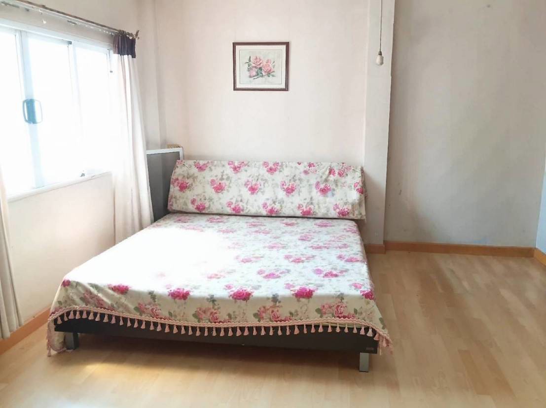 ขายด่วน-ทาวน์เฮ้าส์-2-ชั้น-พร้อมอยู่-โครงการ-มรุ่งกิจ-วิลล่า11-ร่มเกล้า-ราคาพิเศษ