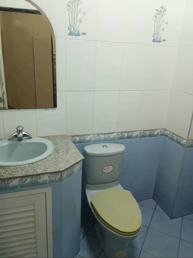 ขายด่วน-ทาวน์เฮ้าส์-2-ชั้น-พร้อมอยู่-โครงการ-มรุ่งกิจ-วิลล่า11-ร่มเกล้า-ราคาพิเศษ