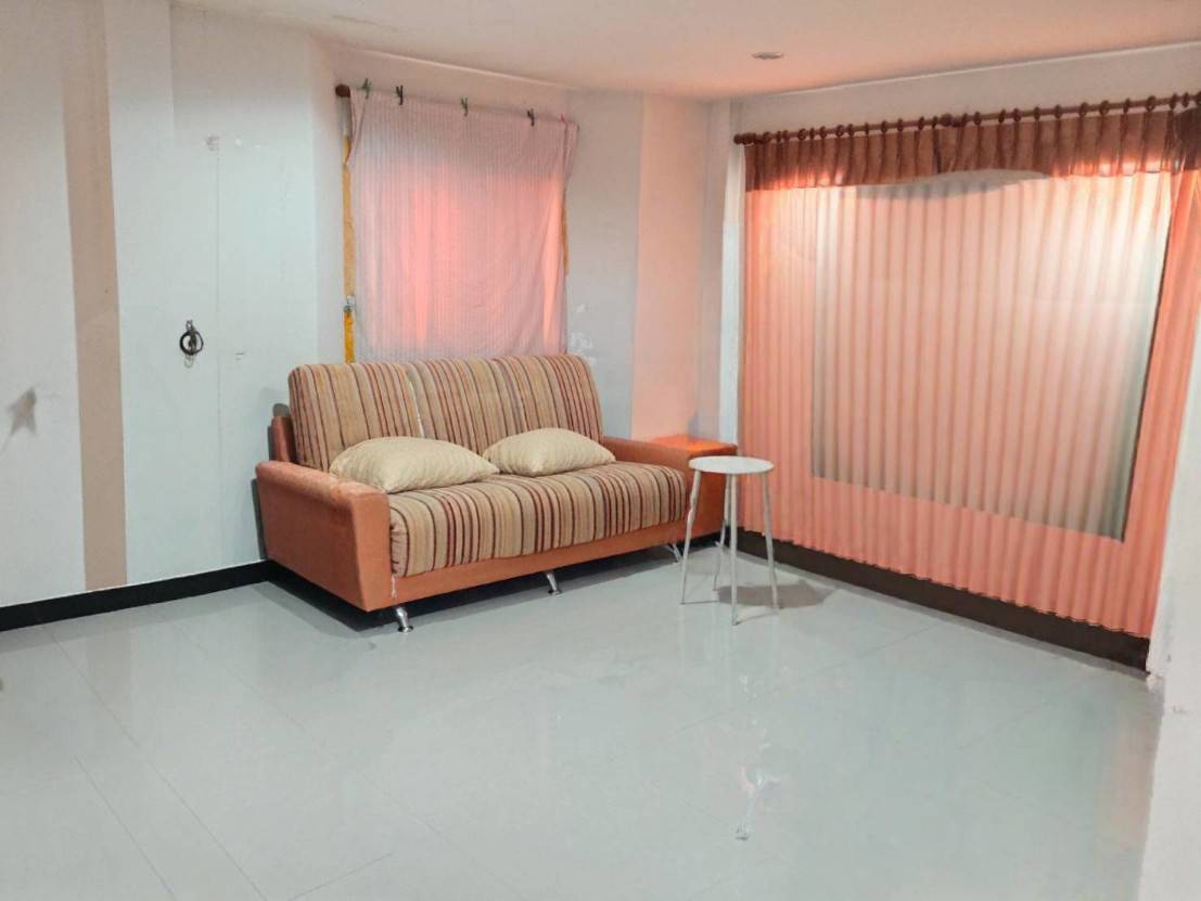 ขายด่วน-บ้านเดี่ยว-2-ชั้น-โครงการ-มนลินเรสสิเด้นท์-หทัยราษฎร์-ราคาพิเศษ-พร้อมอยู่